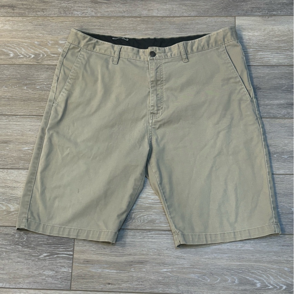 Volcom Shorts Frickin Modern Stretch Khaki Size 36 Pockets Skater Beach Surfer